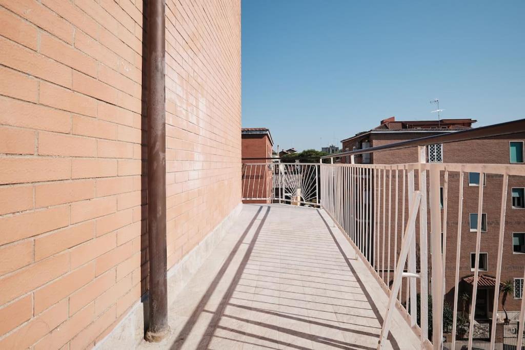 Ospedale Gemelli-Vaticano Domus Di Pace 1Bdr Рим Екстер'єр фото